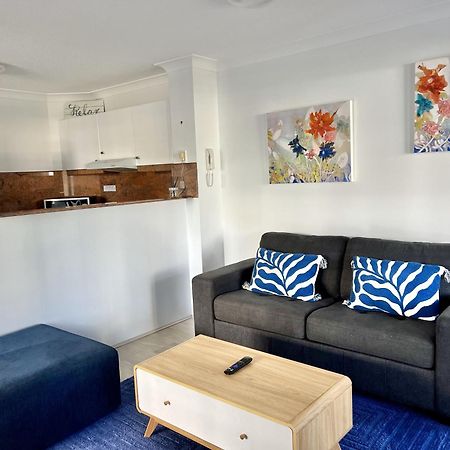 Cha Private Apts Aruba Beach Gold Coast Esterno foto