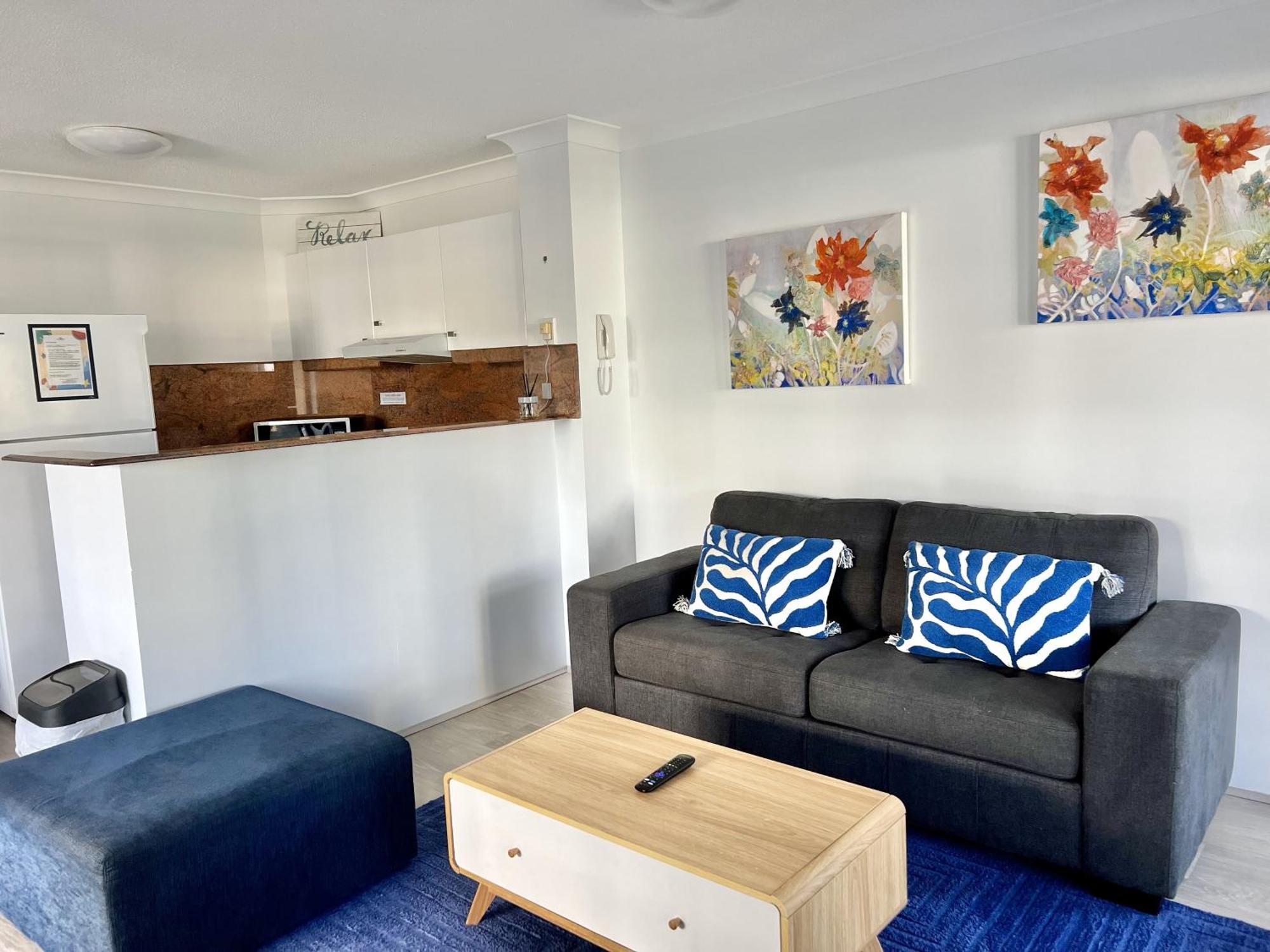 Cha Private Apts Aruba Beach Gold Coast Esterno foto