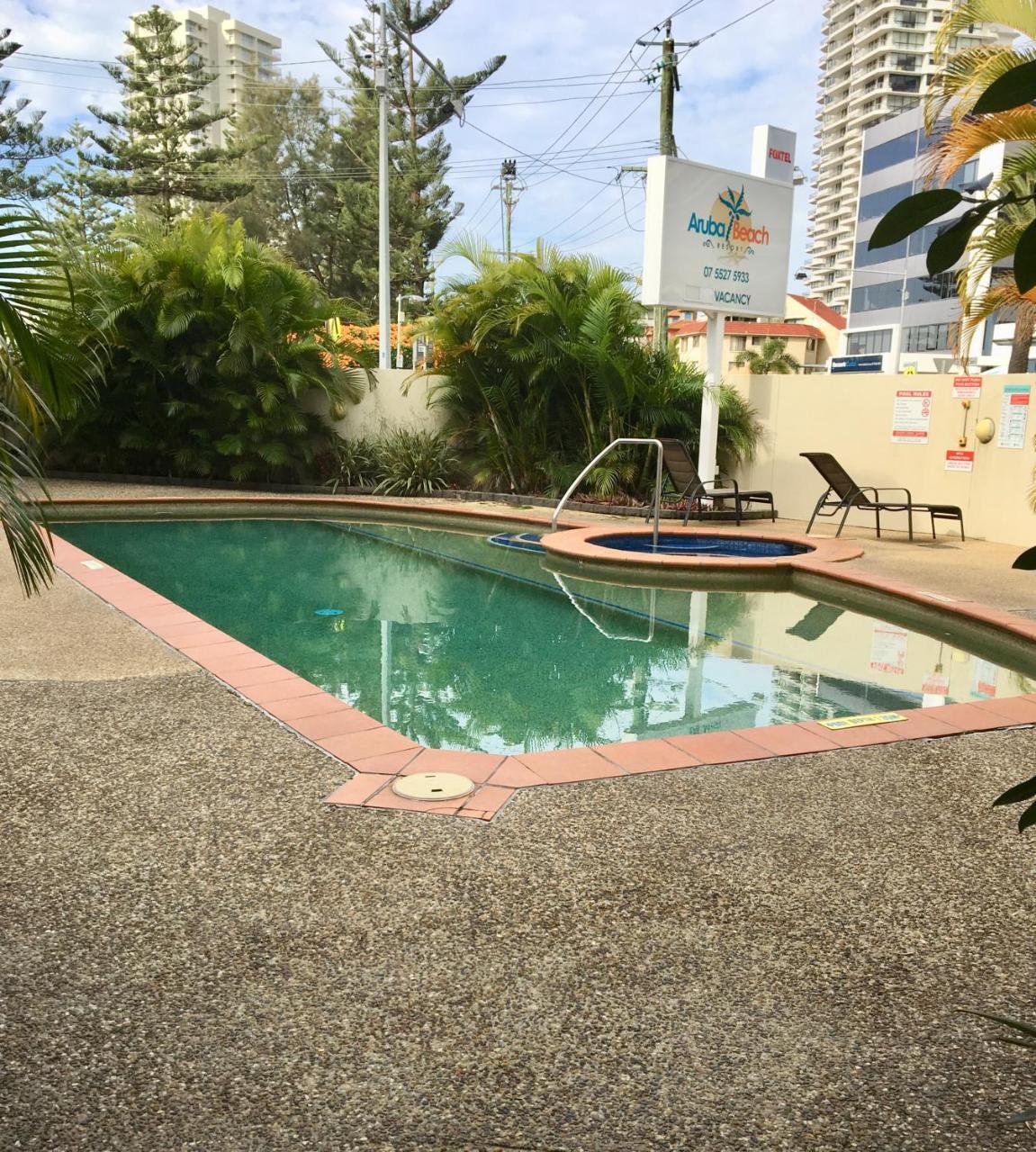 Cha Private Apts Aruba Beach Gold Coast Esterno foto